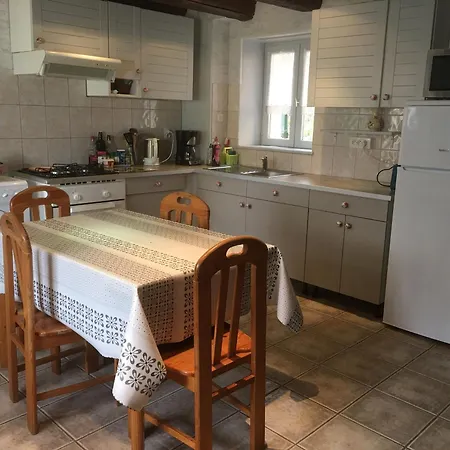 Holiday home Independant Avec Jardin Privatif - Parfait Pour Randonnees Et Sejour Pittoresque - Fr-1-584-68